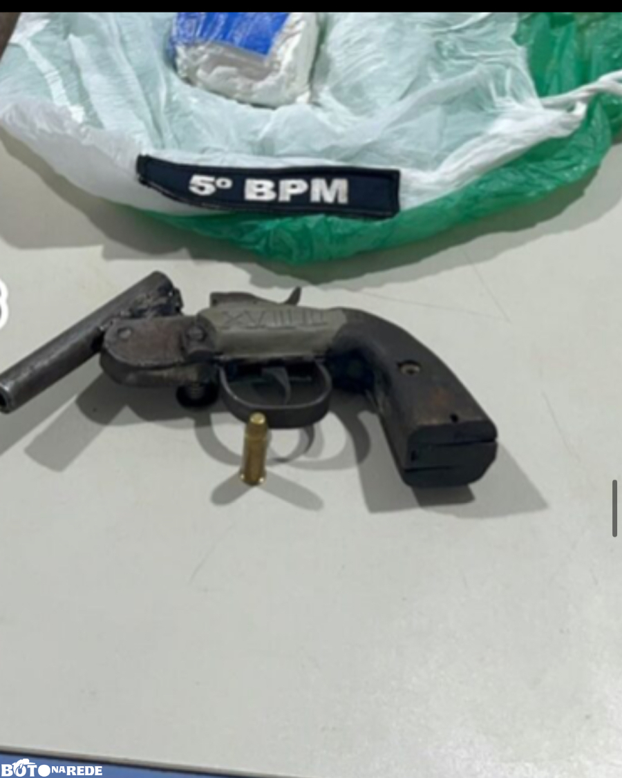 Polícia prende suspeito de roubo de moto armado 